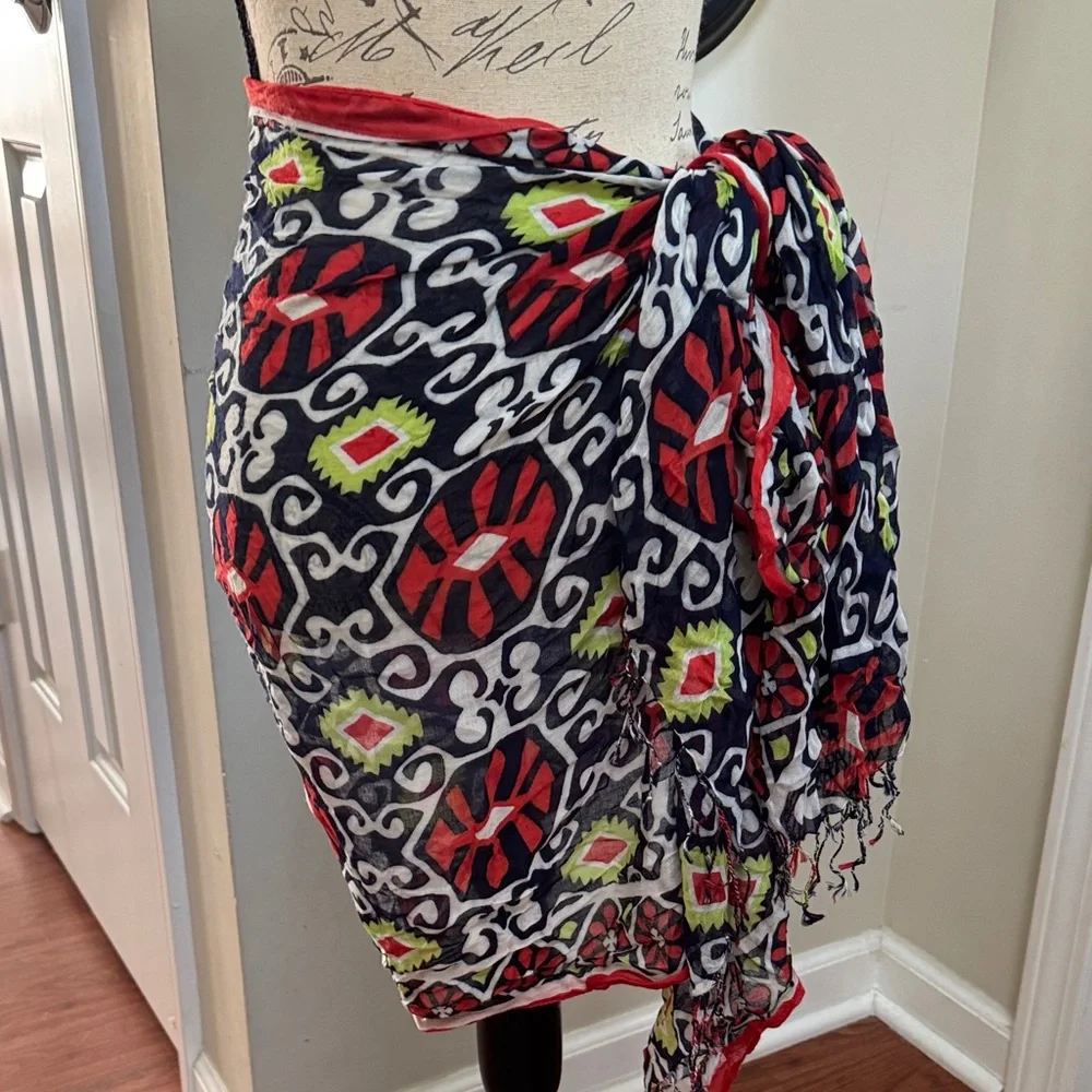 Vera Bradley bold scarf